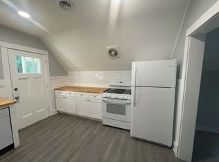 421 Washington St #2, Barrington, IL 60010