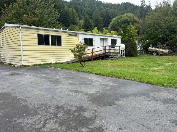 19 Del Ponte Dr, Klamath, CA 95548