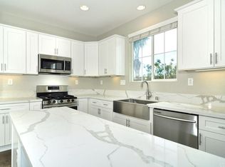 15244 Hawk St, Fontana, CA 92336