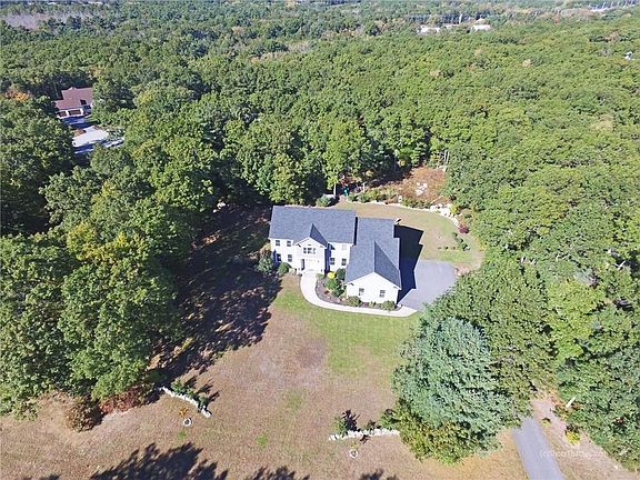2nd image of 54 Buck Hollow Dr