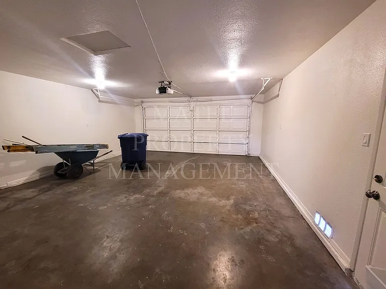 2516 Walnut Grove Way — Photo 21