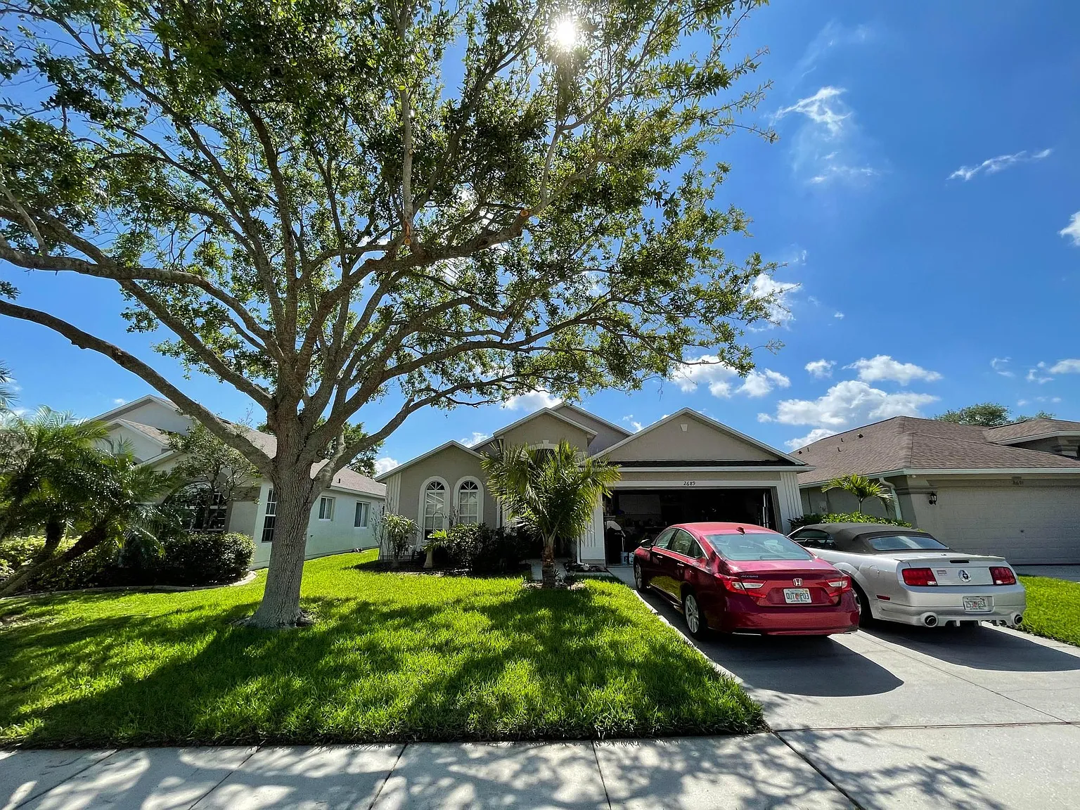 3 bed, 1572 sqft, $2,400 — Photo 1