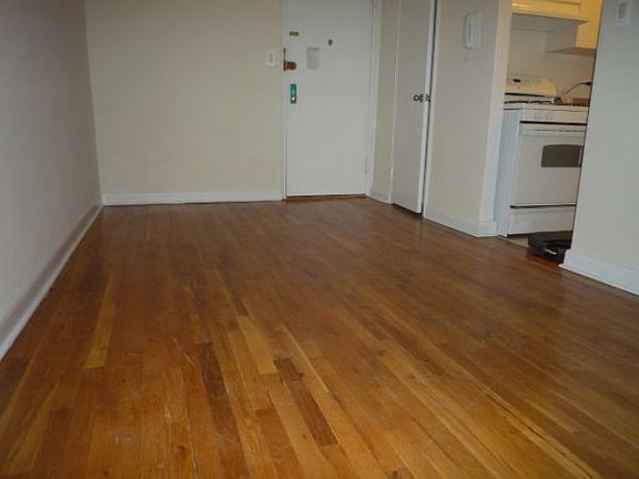 4th image of 3232 Shore Pkwy #(4e)