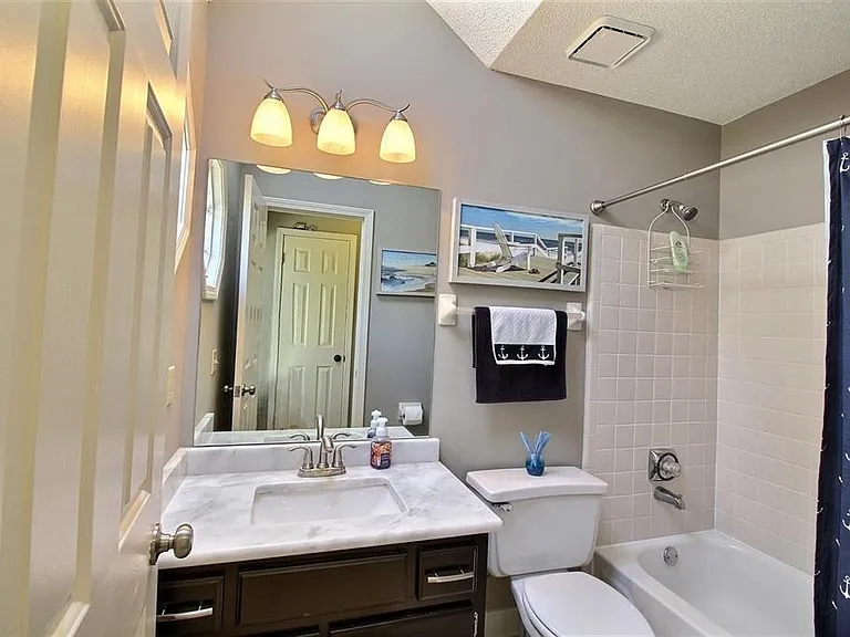 2345 Linkenholt Dr — Photo 17
