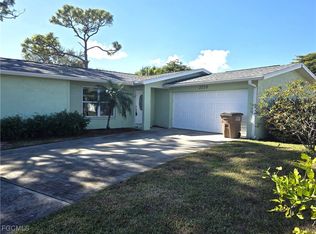 2220 SE 7th St, Cape Coral, FL 33990
