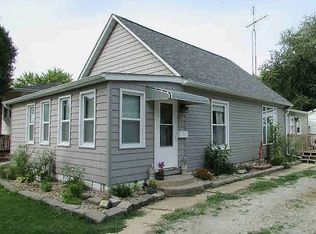1154 N Grove St, Virden, IL 62690