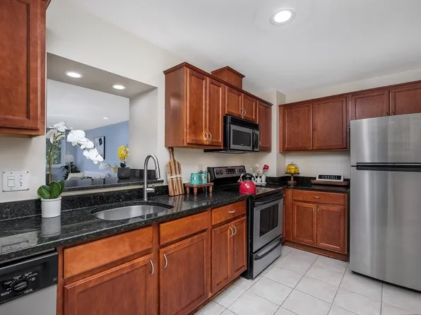 20-30 Daniels St #319, Malden, MA 02148