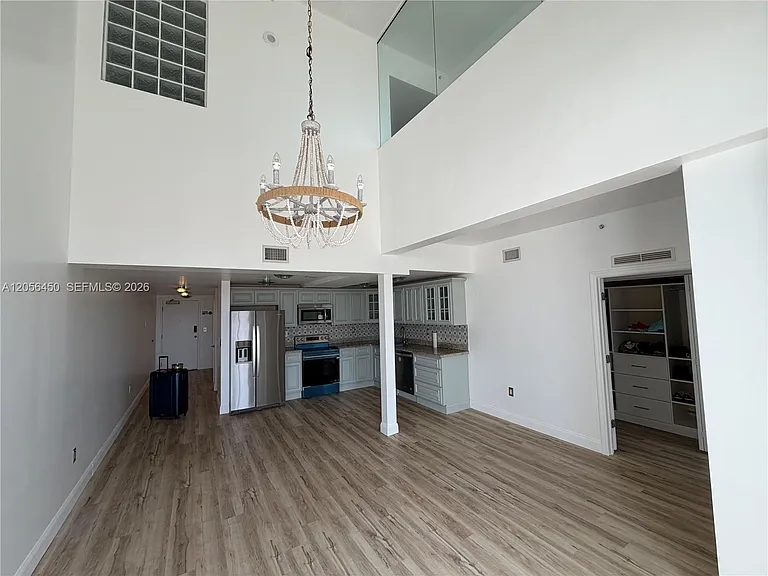 3000 NE 188th St #707 — Photo 13