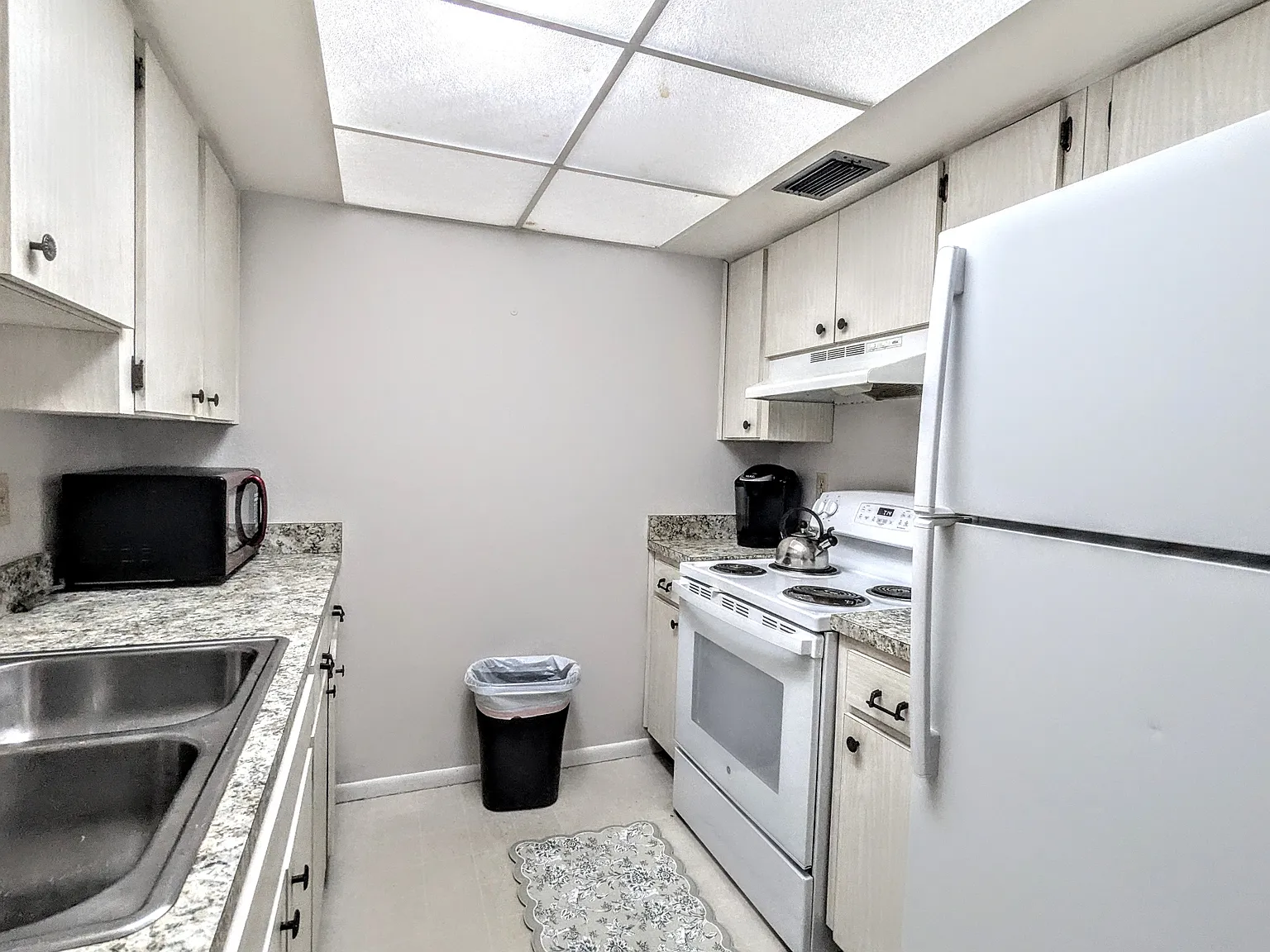 1 bed, 550 sqft, $1,350 — Photo 2