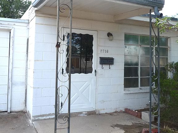 4th image of 2716 Florida St NE
