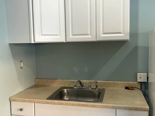 (undisclosed Address), Whittier, CA 90604