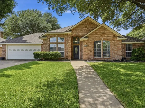 410 Roundabout Dr, Midlothian, TX 76065