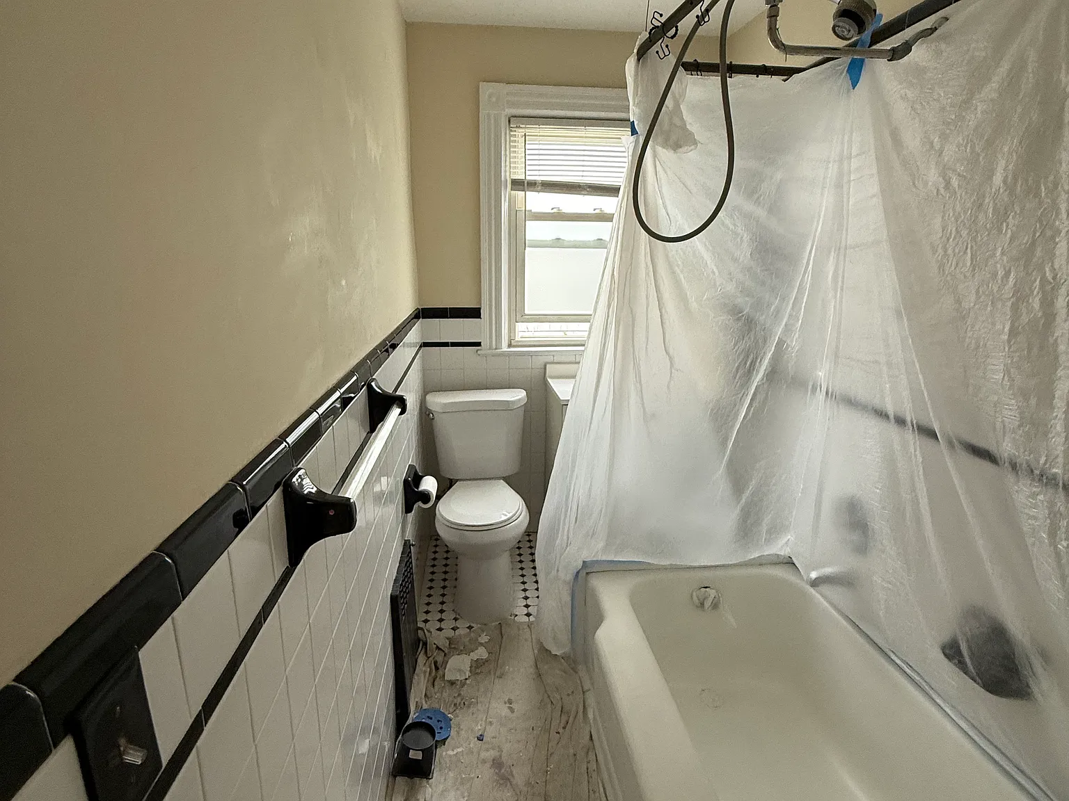 3 bed, $4,000 — Photo 3