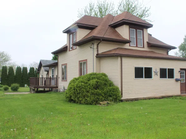 705 S Washington St, Wellsburg, IA 50680