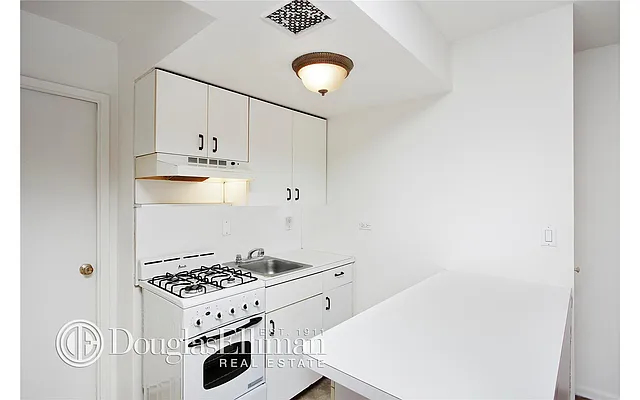 Sold by Douglas Elliman | media 10