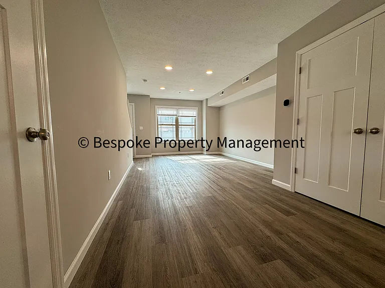 31-41 Goliath Dr — Photo 5