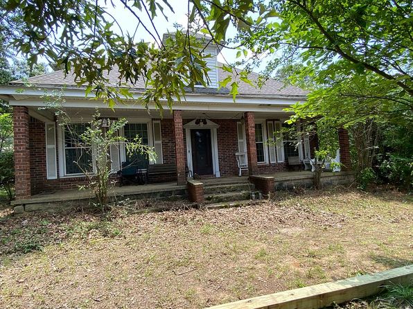 307 E Main St