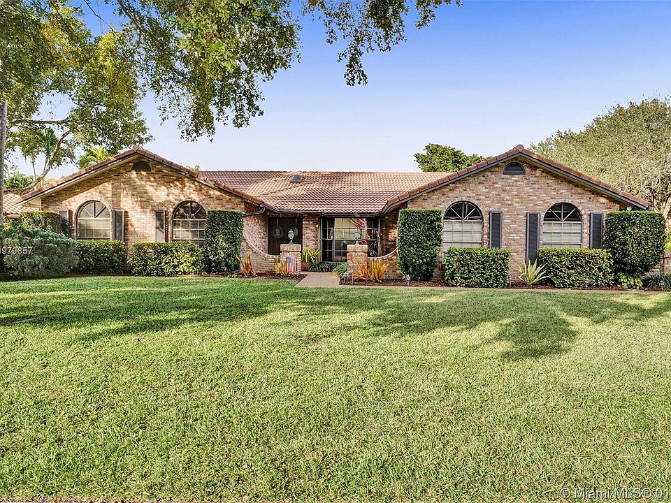 1st image of 8601 NW 49th Dr