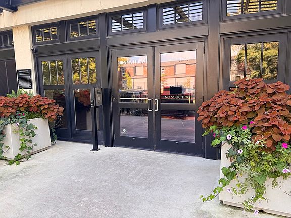 3rd image of 1069 W 14th Pl Unit 229