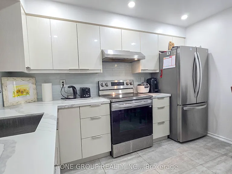 4725 Sheppard Ave E #516 — Photo 3