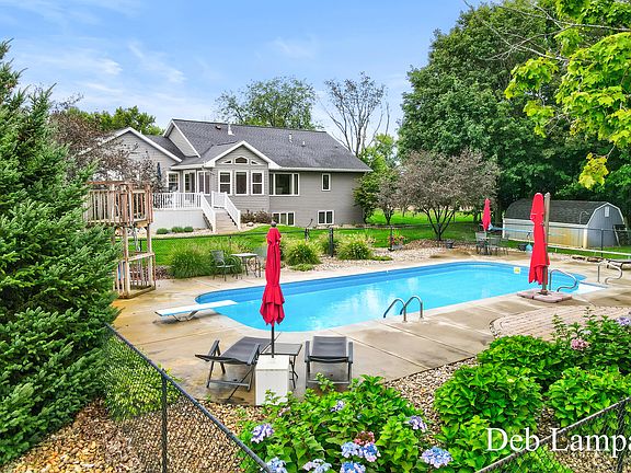 2nd image of 2008 Pleasant Pond Dr SW