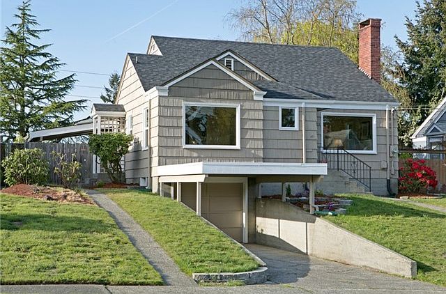 1st image of 4215 N 16th St