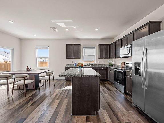 2nd image of 3525 Polygon Pl