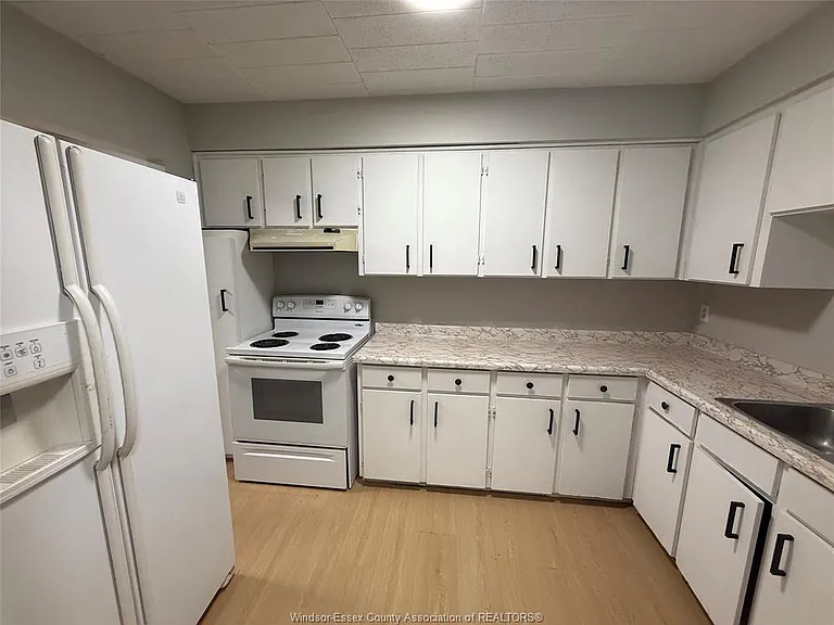 1547 Pelletier St #4 — Photo 6