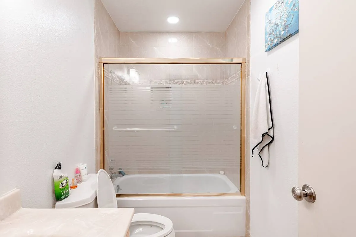 2 bed, 1140 sqft, $2,150 — Photo 4