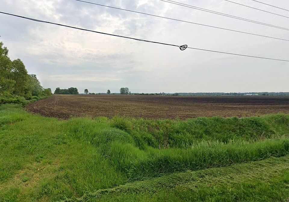 2nd image of 853 S 400 W