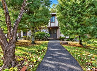 401 Swanson Cres #401, Milford, CT 06461