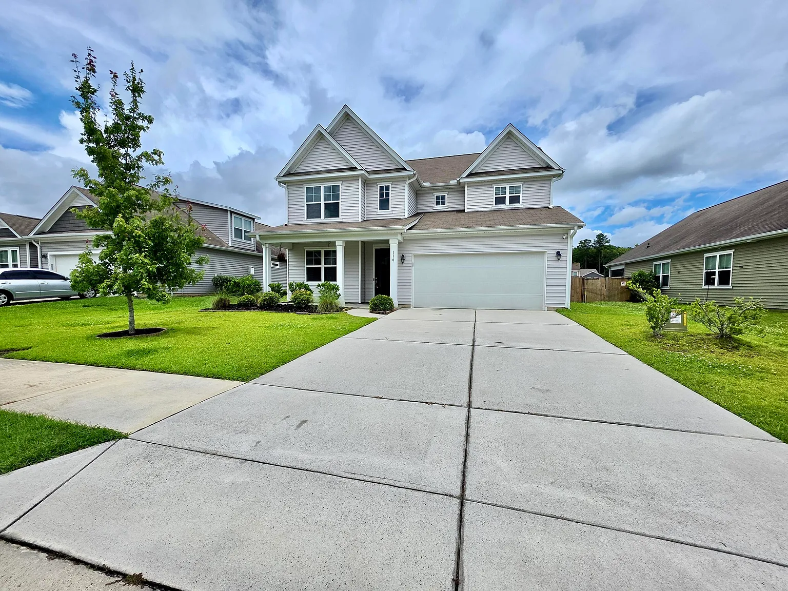 4 bed, 3.5 bath, 2798 sqft, $2,600 — Photo 2