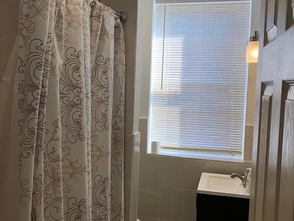 4th image of 1514 Mifflin St Floor 2