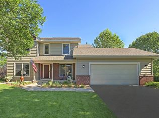 2012 Waterford Ln, Chaska, MN 55318