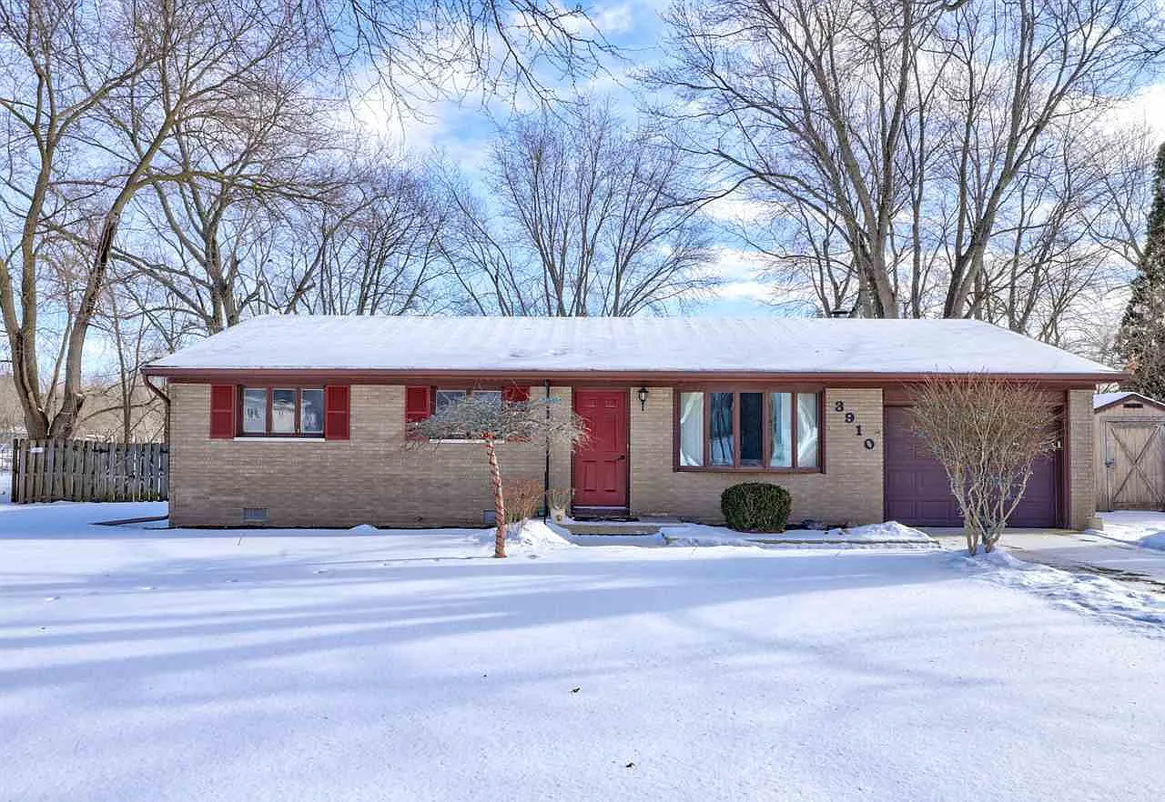 3910 N Thomas Rd photo 1