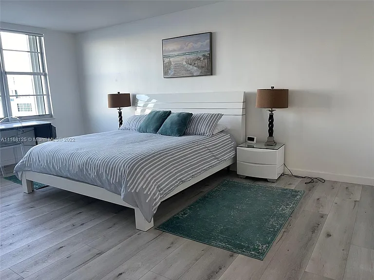 5161 Collins Ave #914 — Photo 5