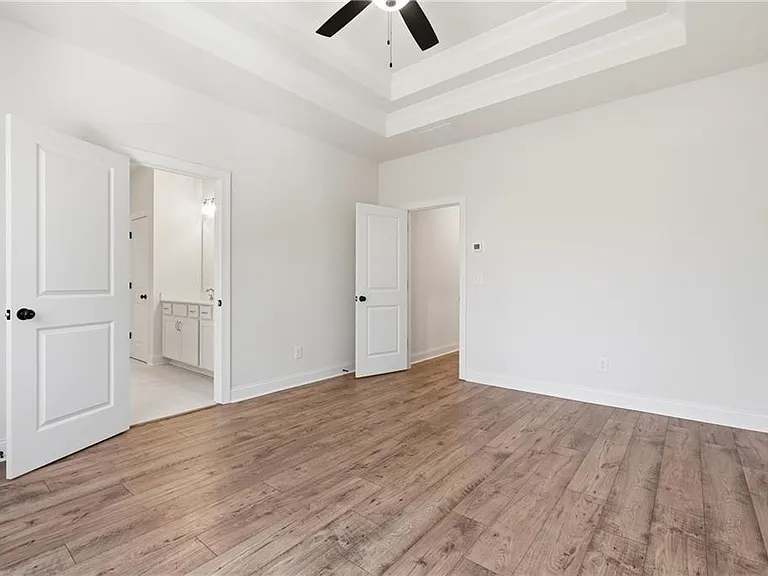 120 Poplar St — Photo 14