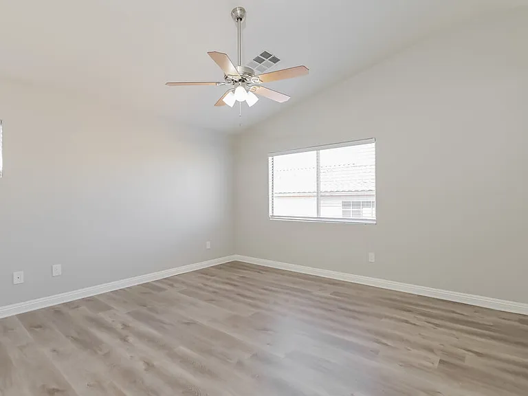 680 Marlberry Pl — Photo 12
