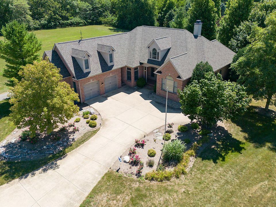 1st image of 1602 W Meadowlark Dr