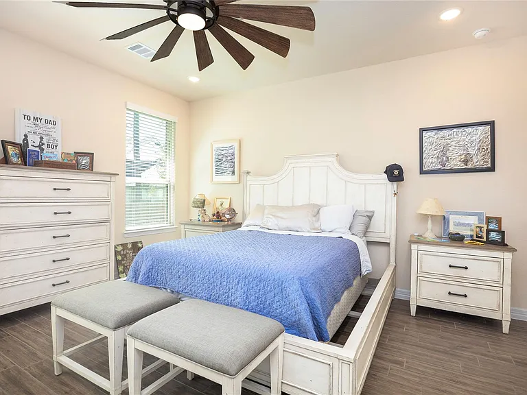 204 Golden Shiner Dr — Photo 22