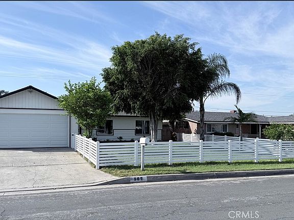 2nd image of 962 E Citrus Edge St
