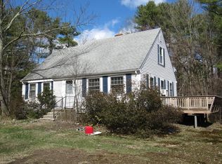 88 Wampum St, Wrentham, MA 02093