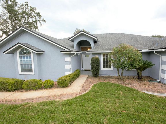 3rd image of 4461 Majestic Bluff Dr N