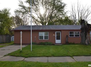 5914 N Frostwood Pkwy, Peoria, IL