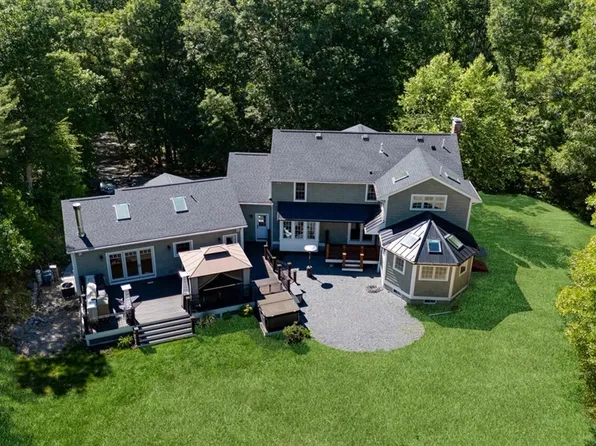 356 Whitney St, Northborough, MA 01532
