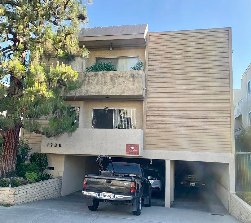 1732 Butler Ave