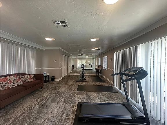 3rd image of 1830 Maravilla Ave APT 805