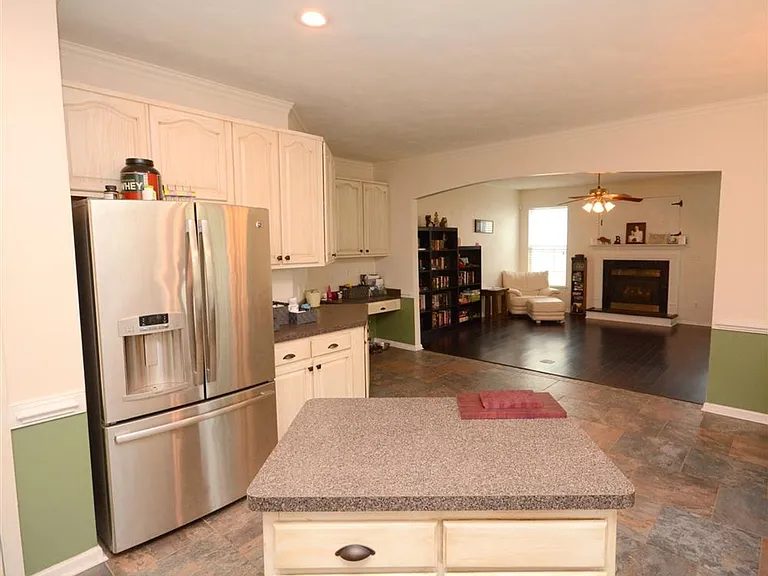 414 Sawyers Mill Xing — Photo 11