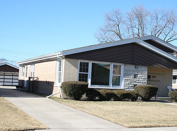 3rd image of 9228 Parkside Ave