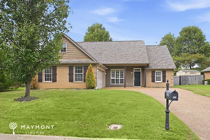 225 Winding Creek Dr